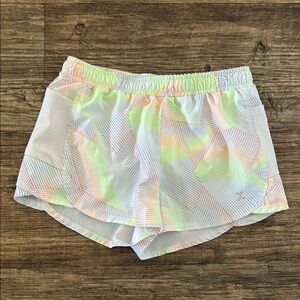 Xersion Green and White Athletic Shorts Elastic Waistband Lightweight